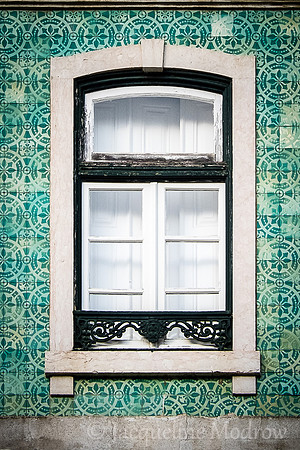 Verde Tile Window